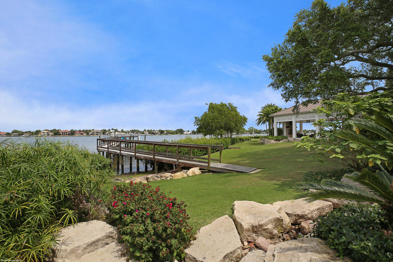 Pennock Point - Residential