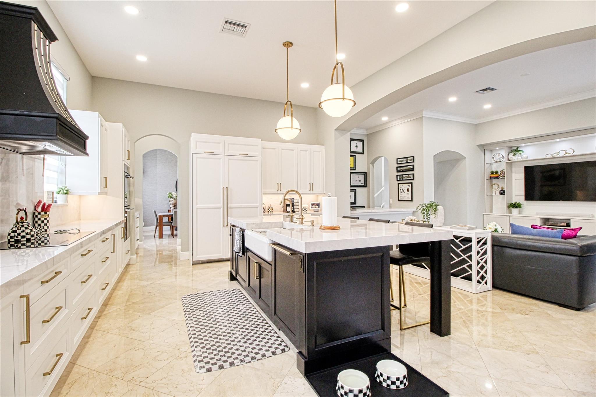 PARKLAND GOLF AND COUNTRY - Residential