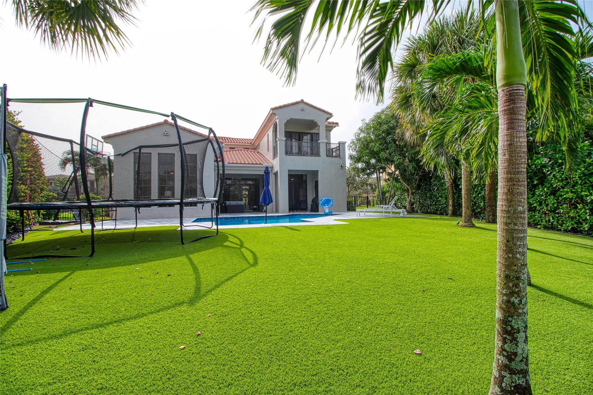PARKLAND GOLF AND COUNTRY - Residential
