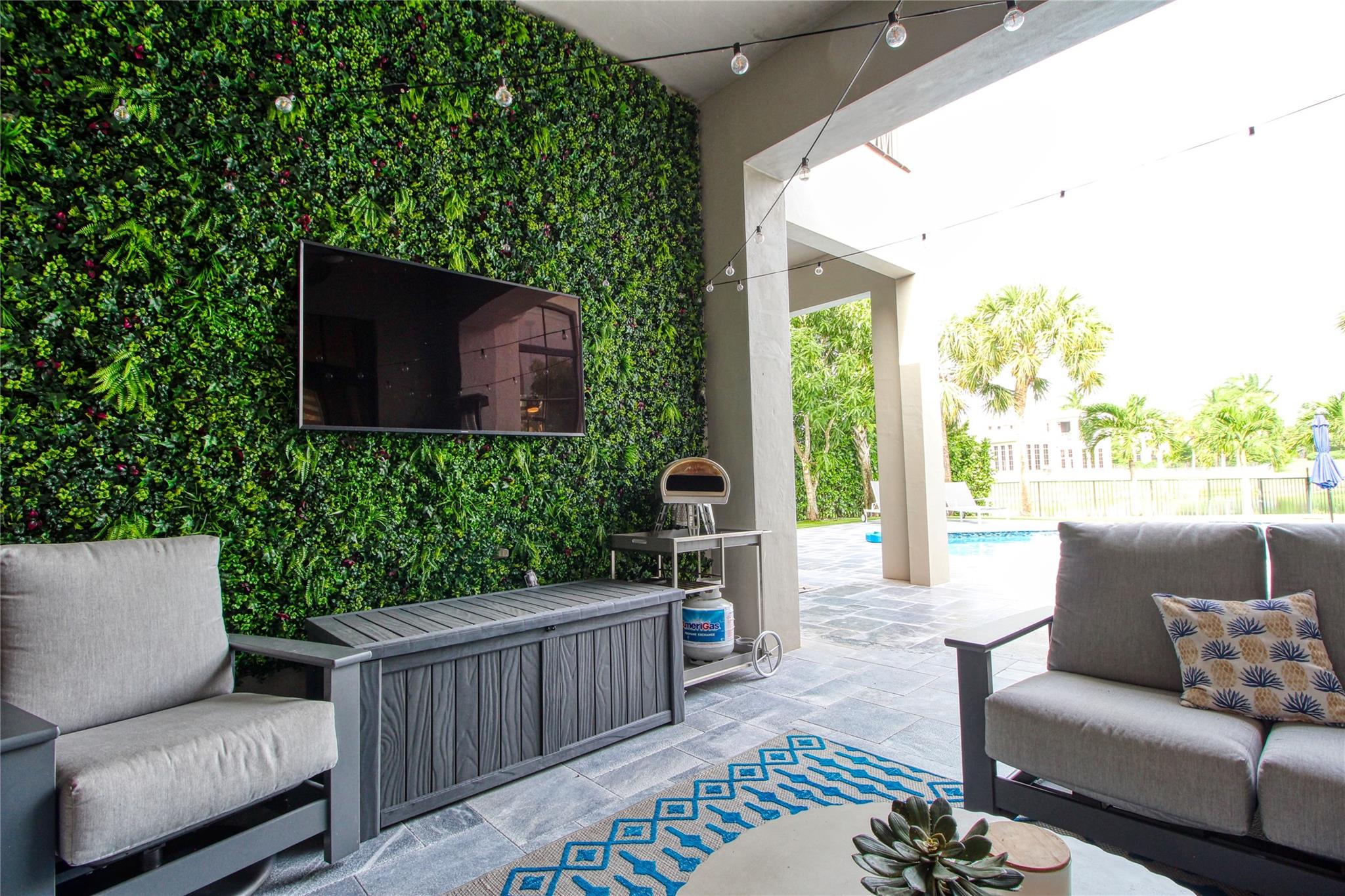 PARKLAND GOLF AND COUNTRY - Residential