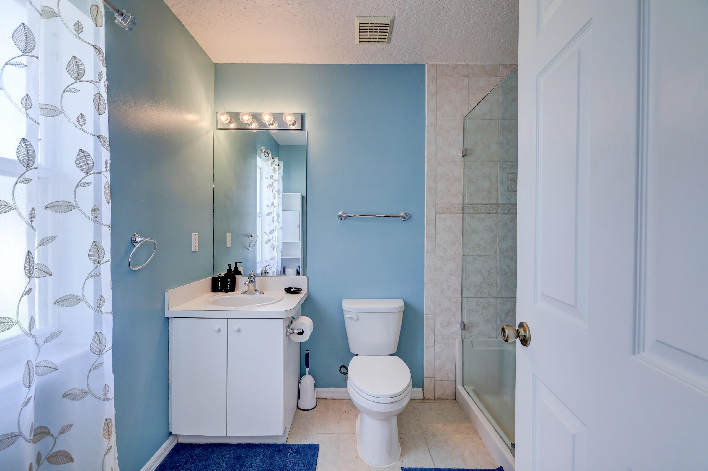 PORT ST LUCIE SECTION 40 - Residential Lease