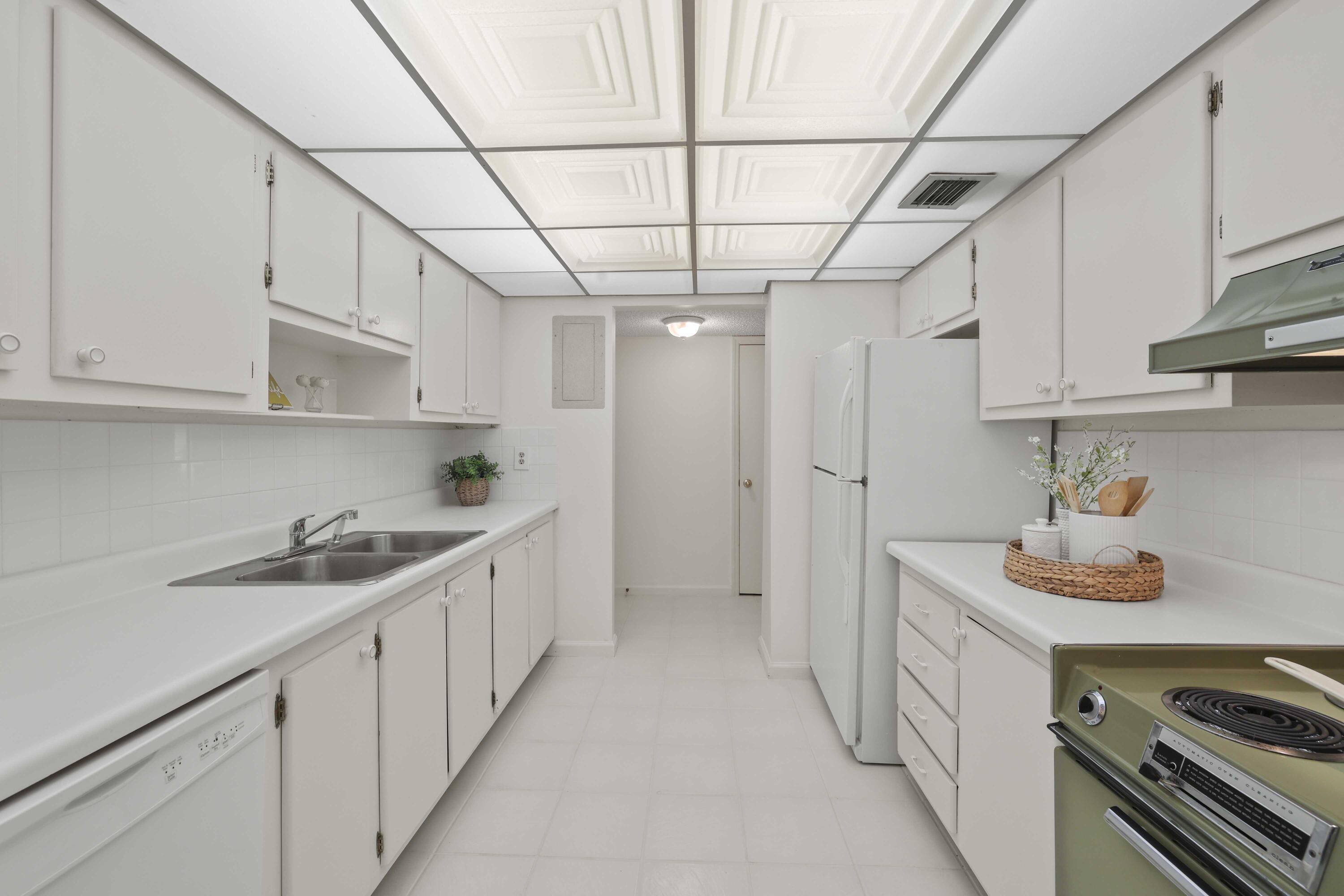 TIERRA DEL MAR CONDO SOUTH - Residential