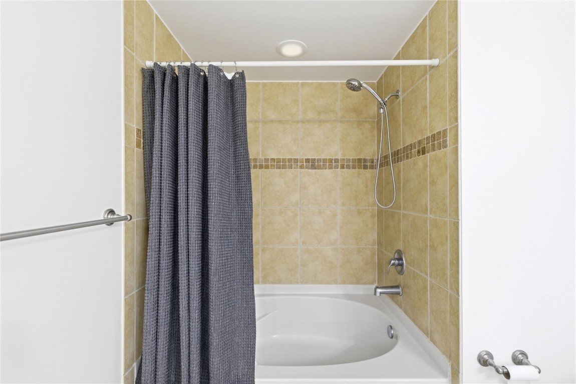 NURIVER LANDING CONDO - Residential