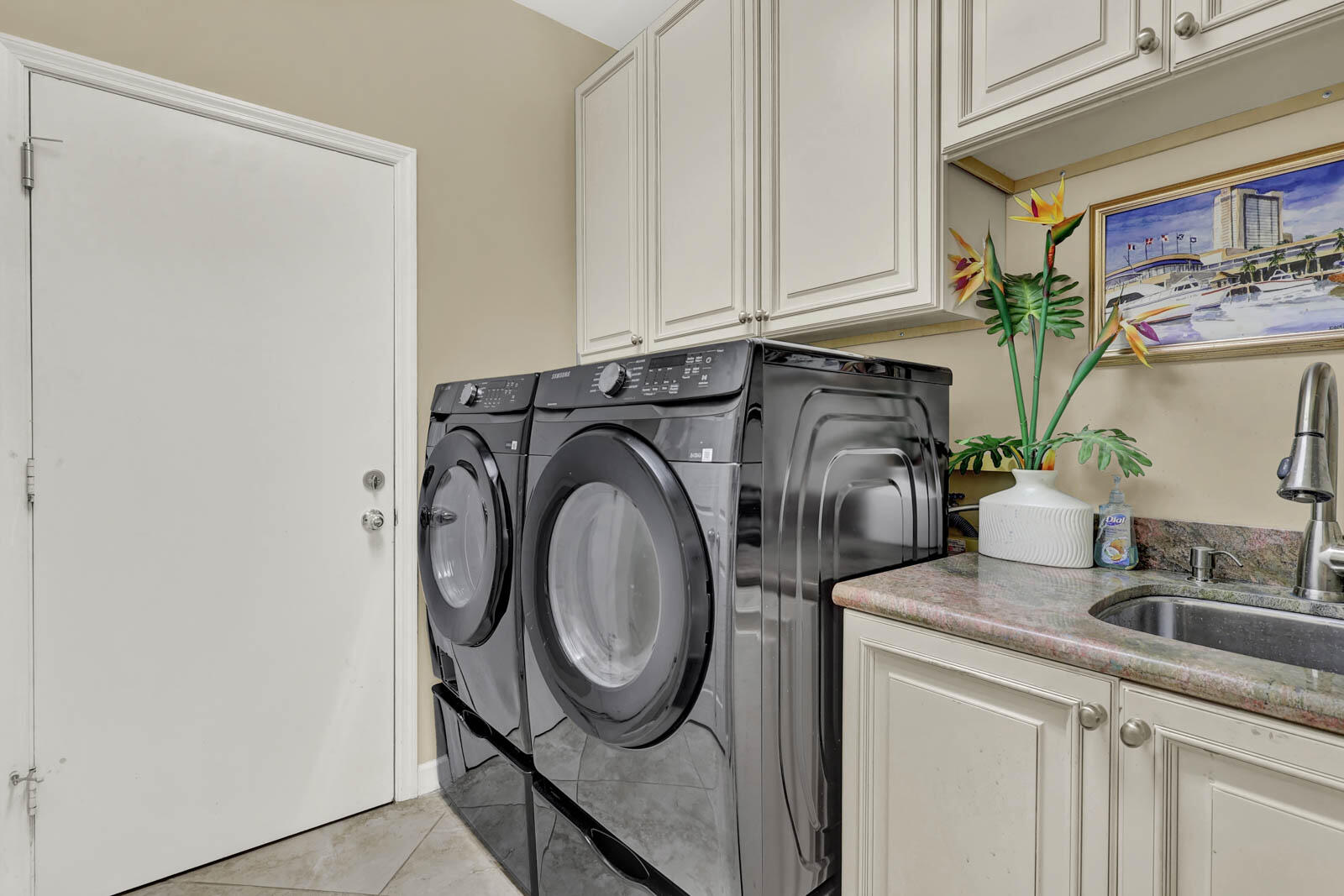 PIPERS LANDING - Residential