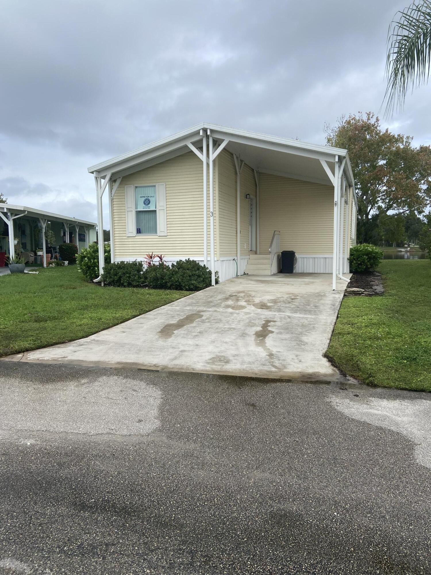 Spanish Lakes Riverfront 55+ community - Residential