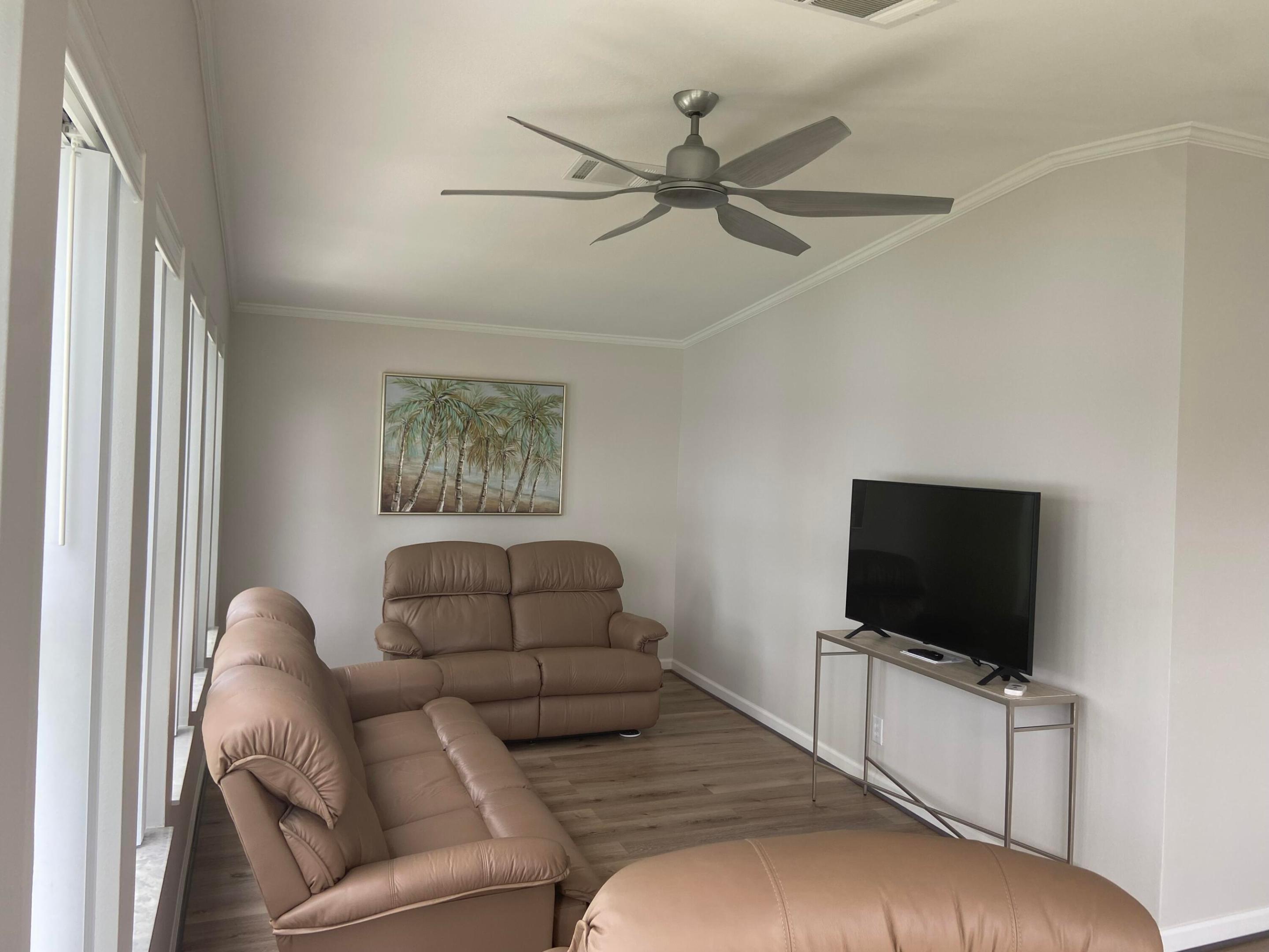 Spanish Lakes Riverfront 55+ community - Residential