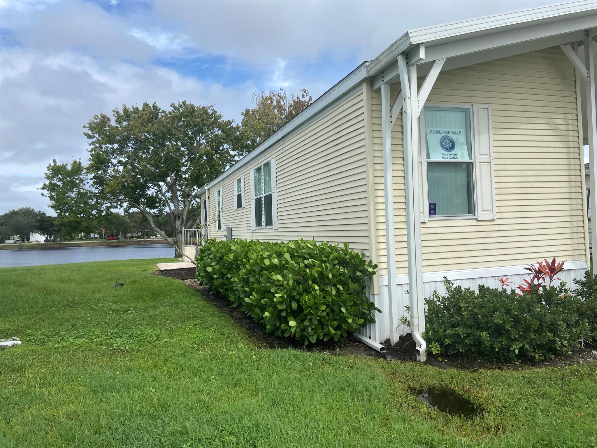 Spanish Lakes Riverfront - Residential