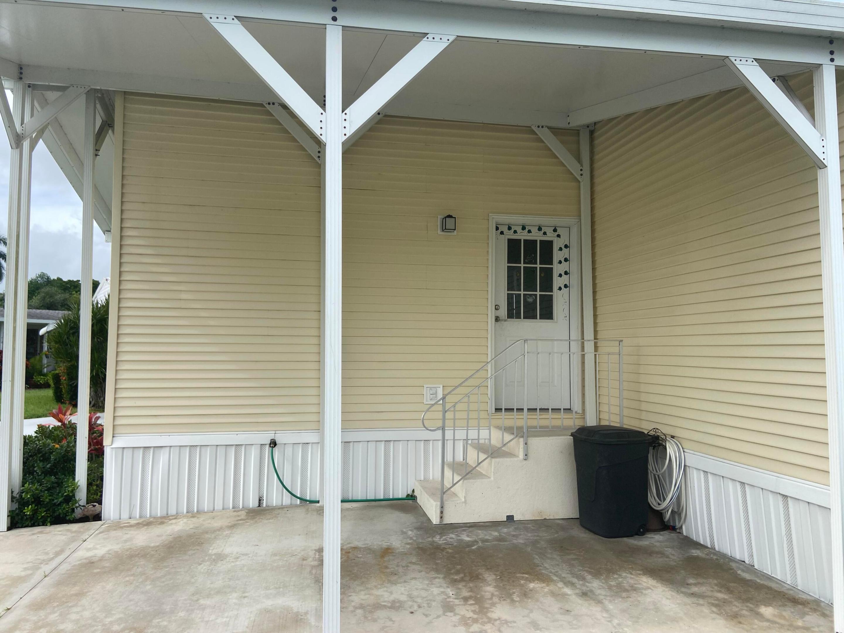 Spanish Lakes Riverfront 55+ community - Residential