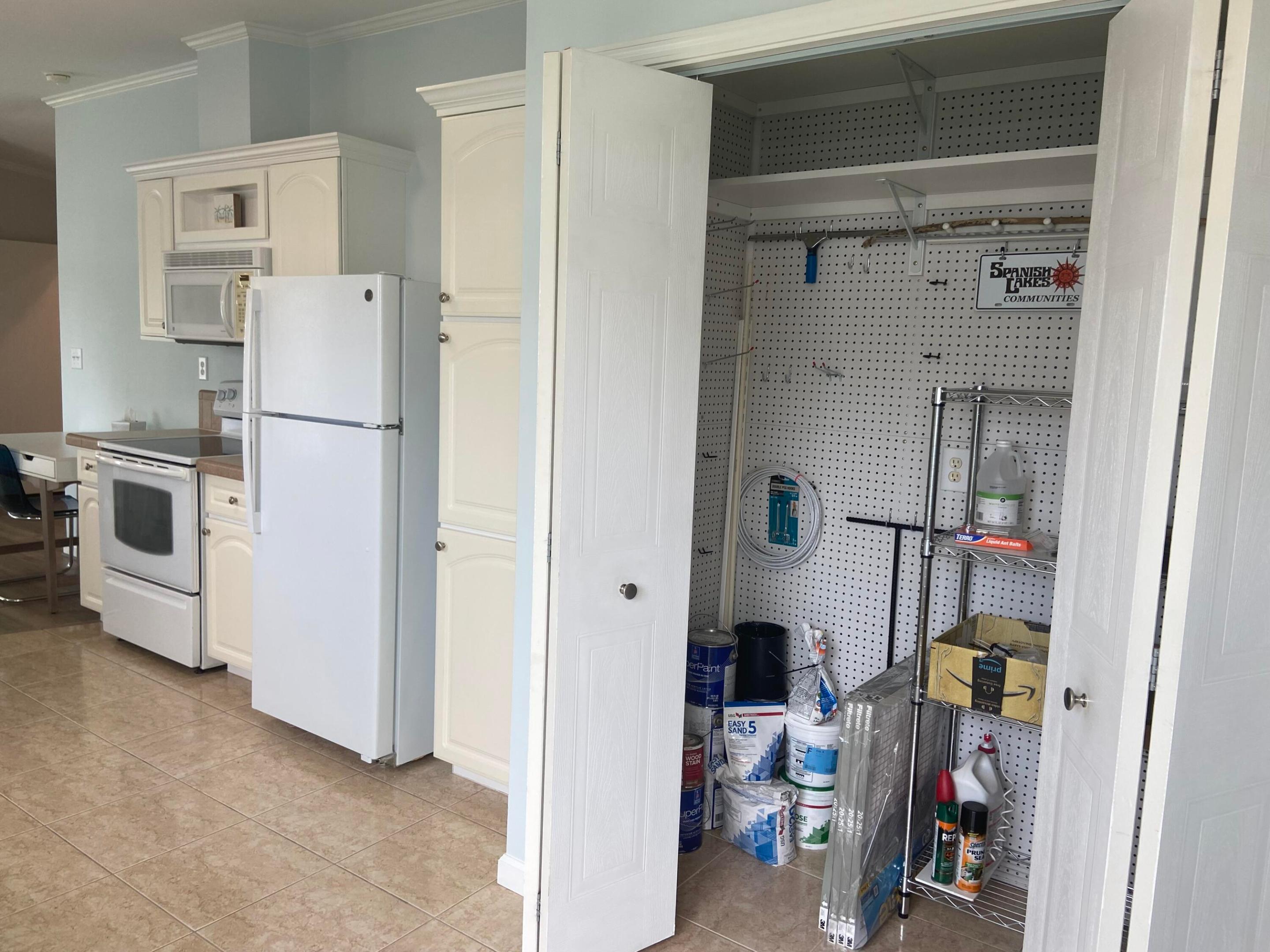 Spanish Lakes Riverfront 55+ community - Residential