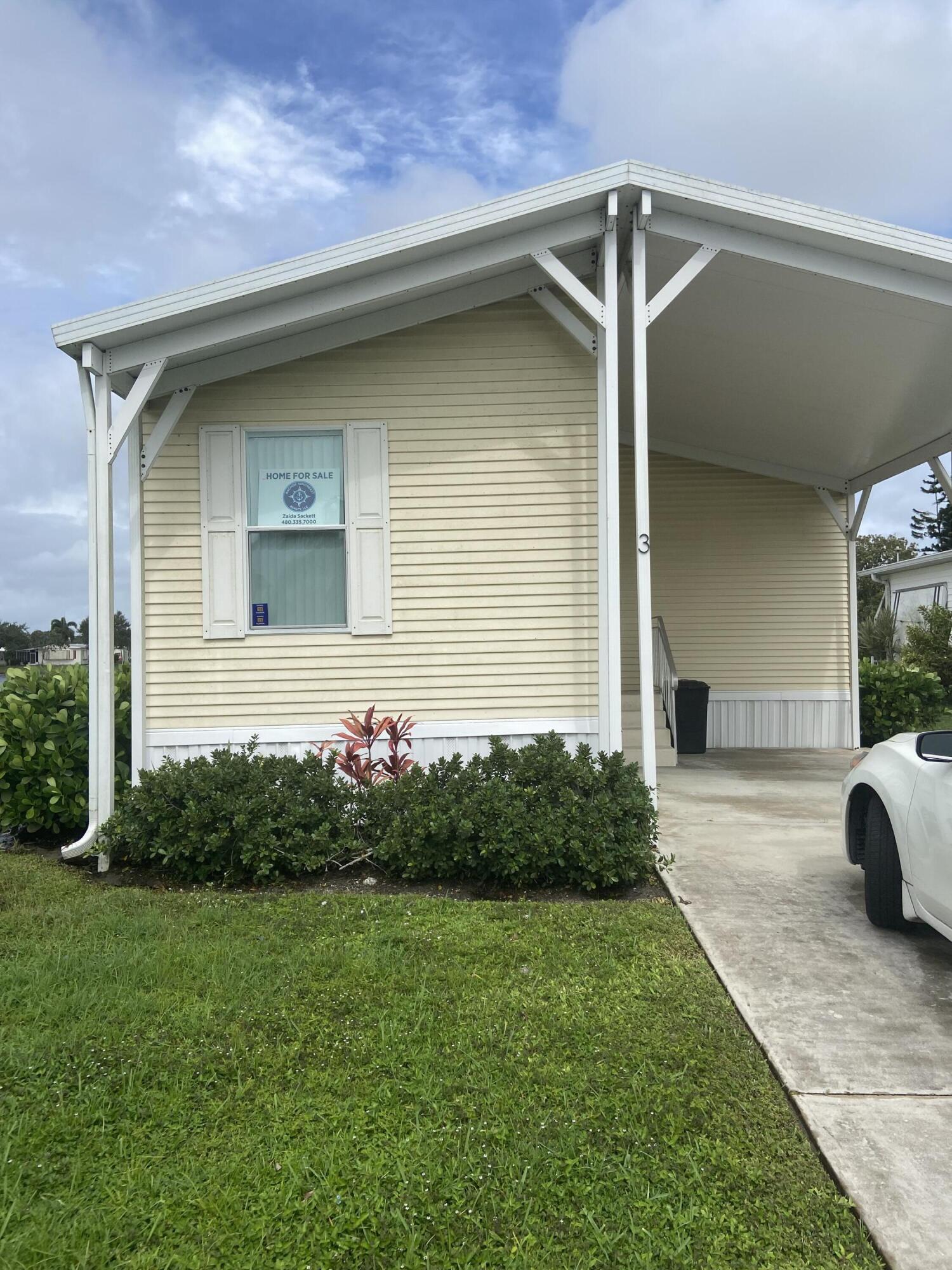 Spanish Lakes Riverfront 55+ community - Residential