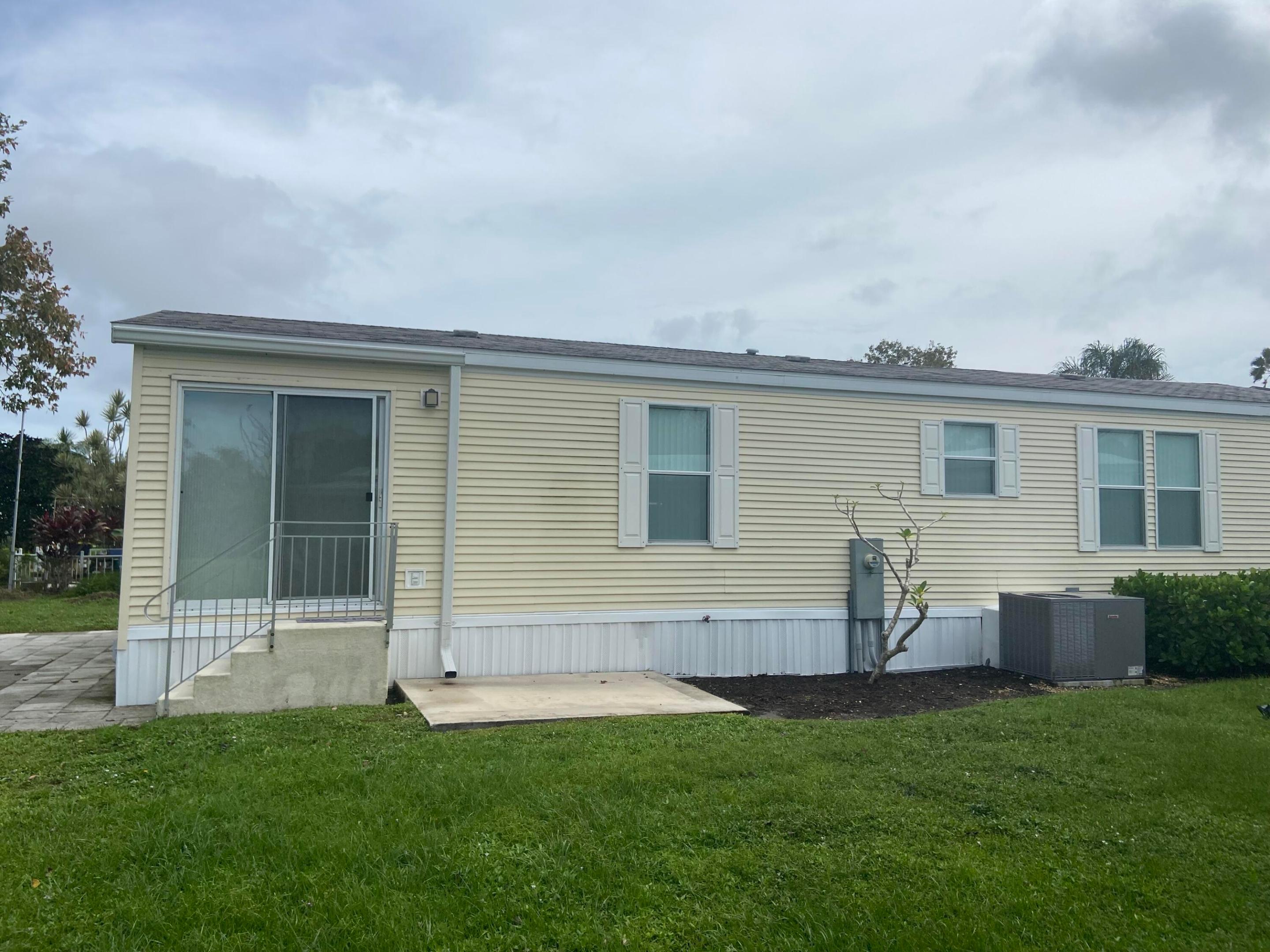 Spanish Lakes Riverfront 55+ community - Residential