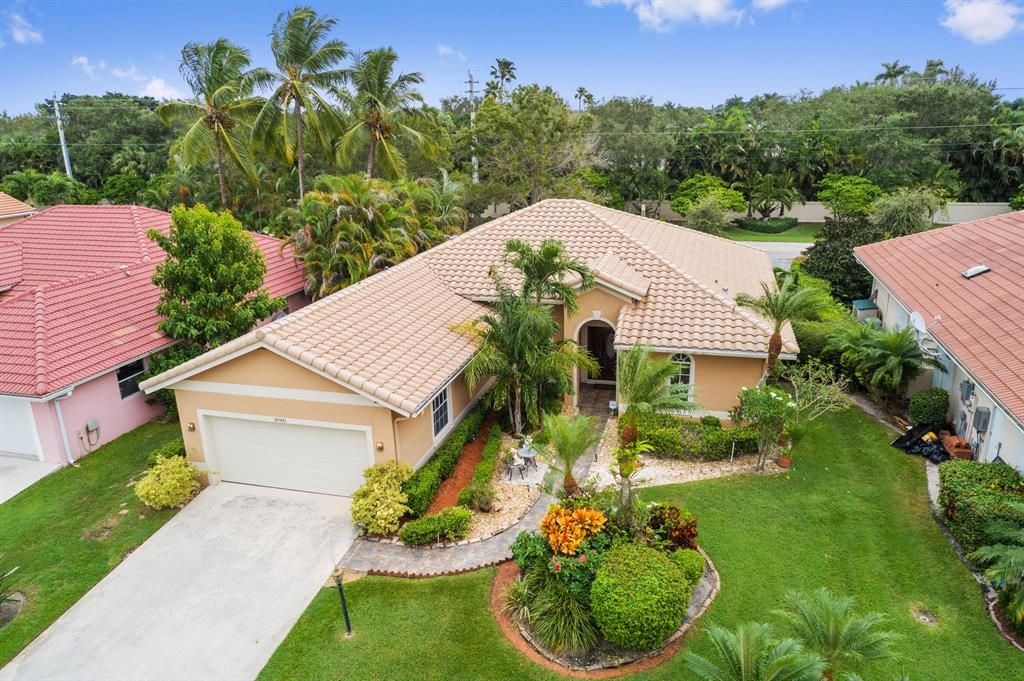 Photo of 9140 Cypress Hollow Drive, Palm Beach Gardens, FL 33418 (MLS # R10842535)