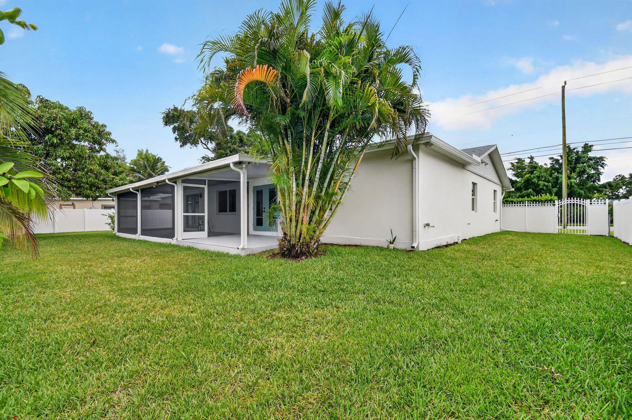 WEST PALM HARBOR - Residential