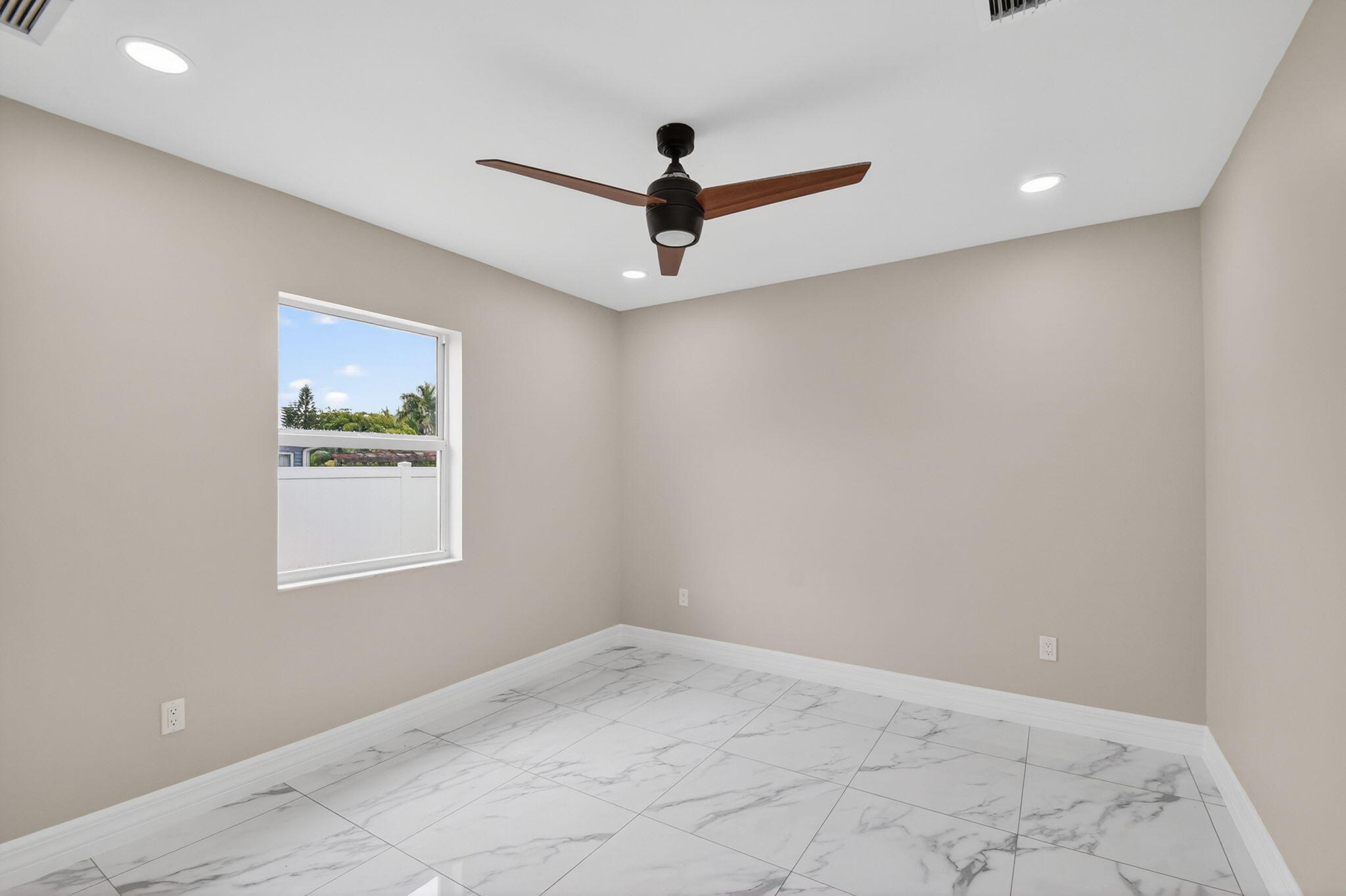 WEST PALM HARBOR - Residential