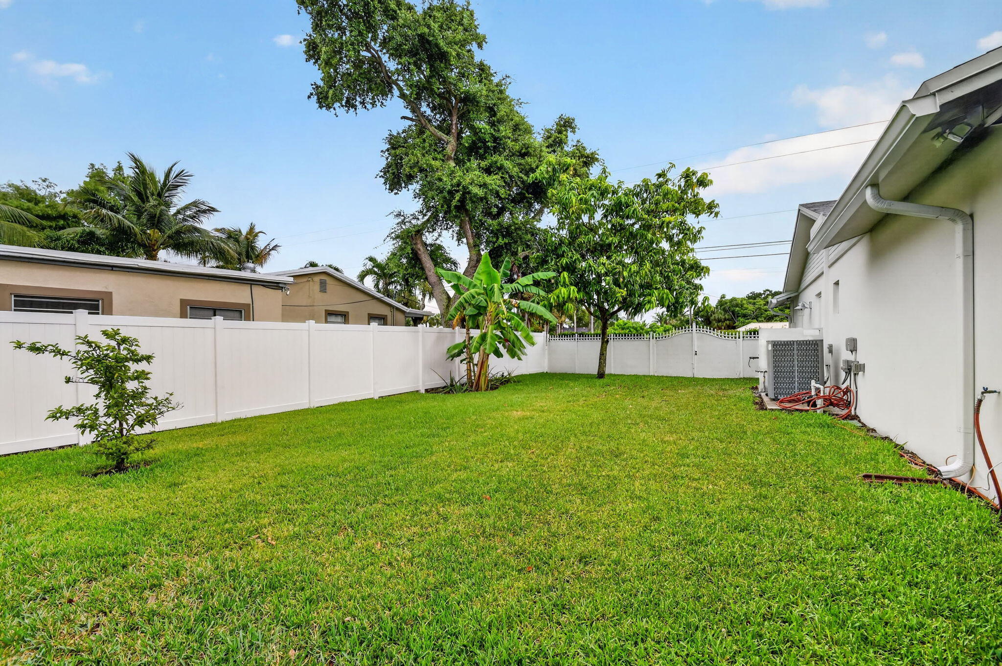 WEST PALM HARBOR - Residential