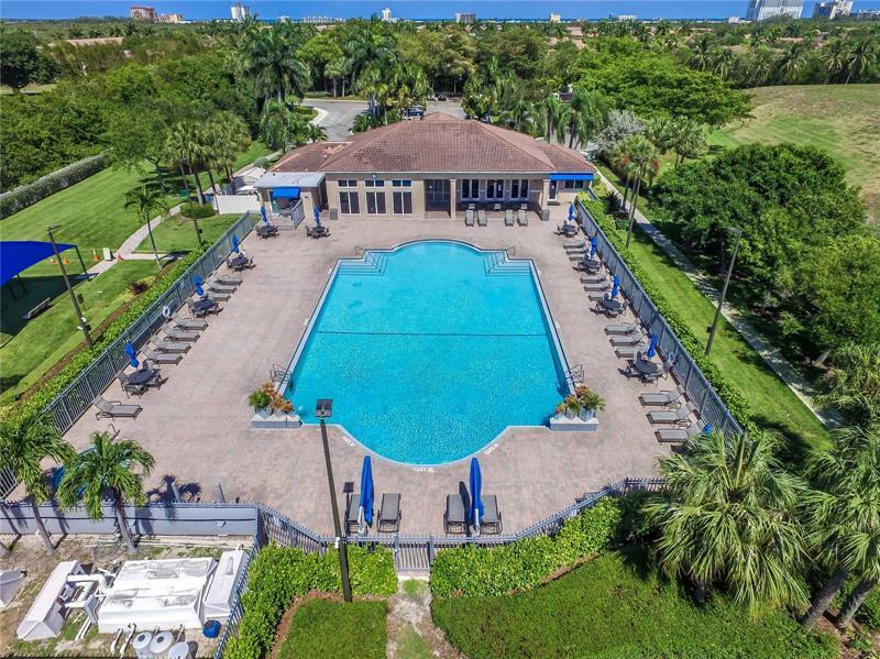 WEST LAKE VILLAGE PLAT - Residential