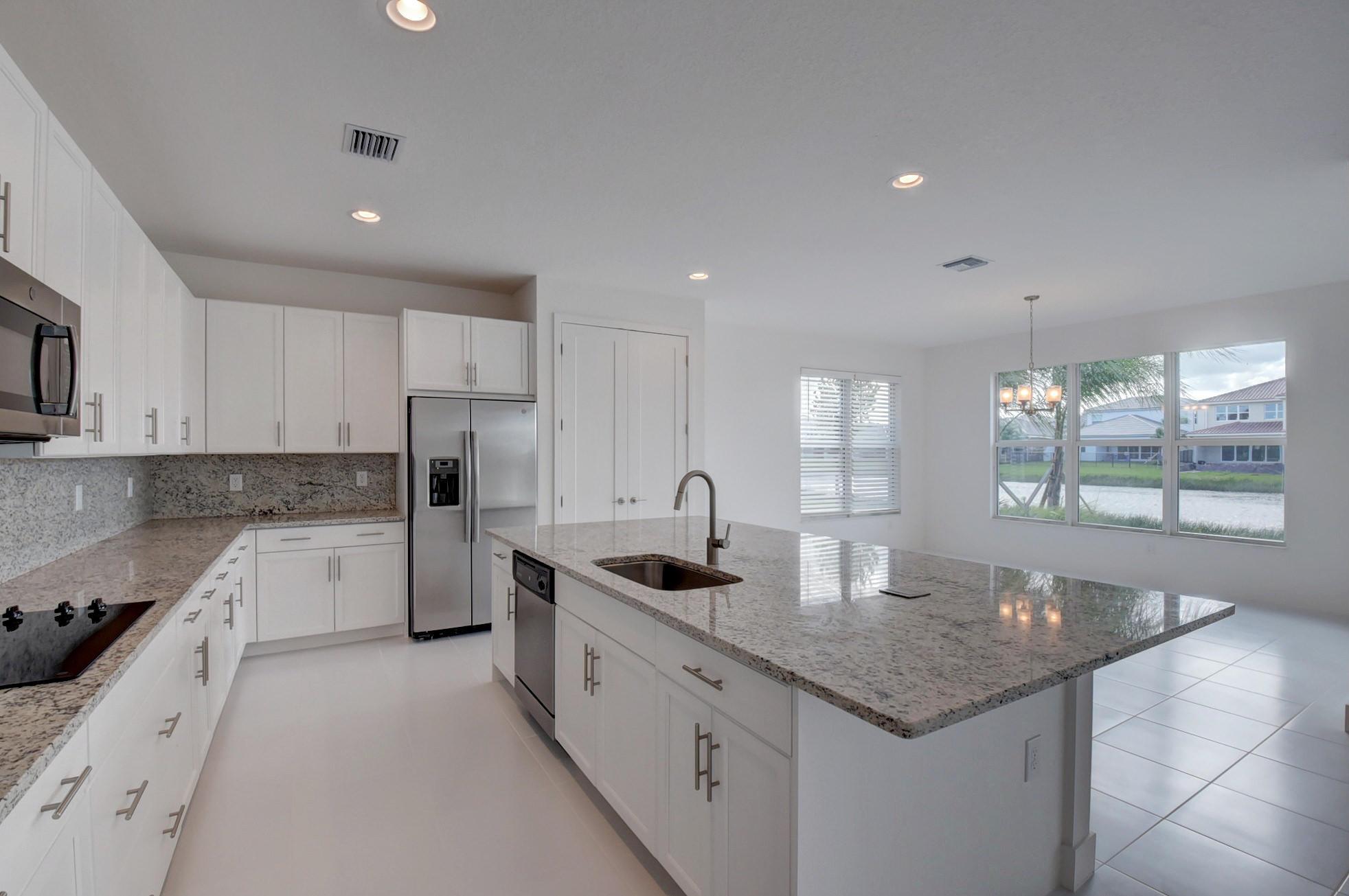 DAKOTA    SUSSMAN AGR PUD - Residential Lease