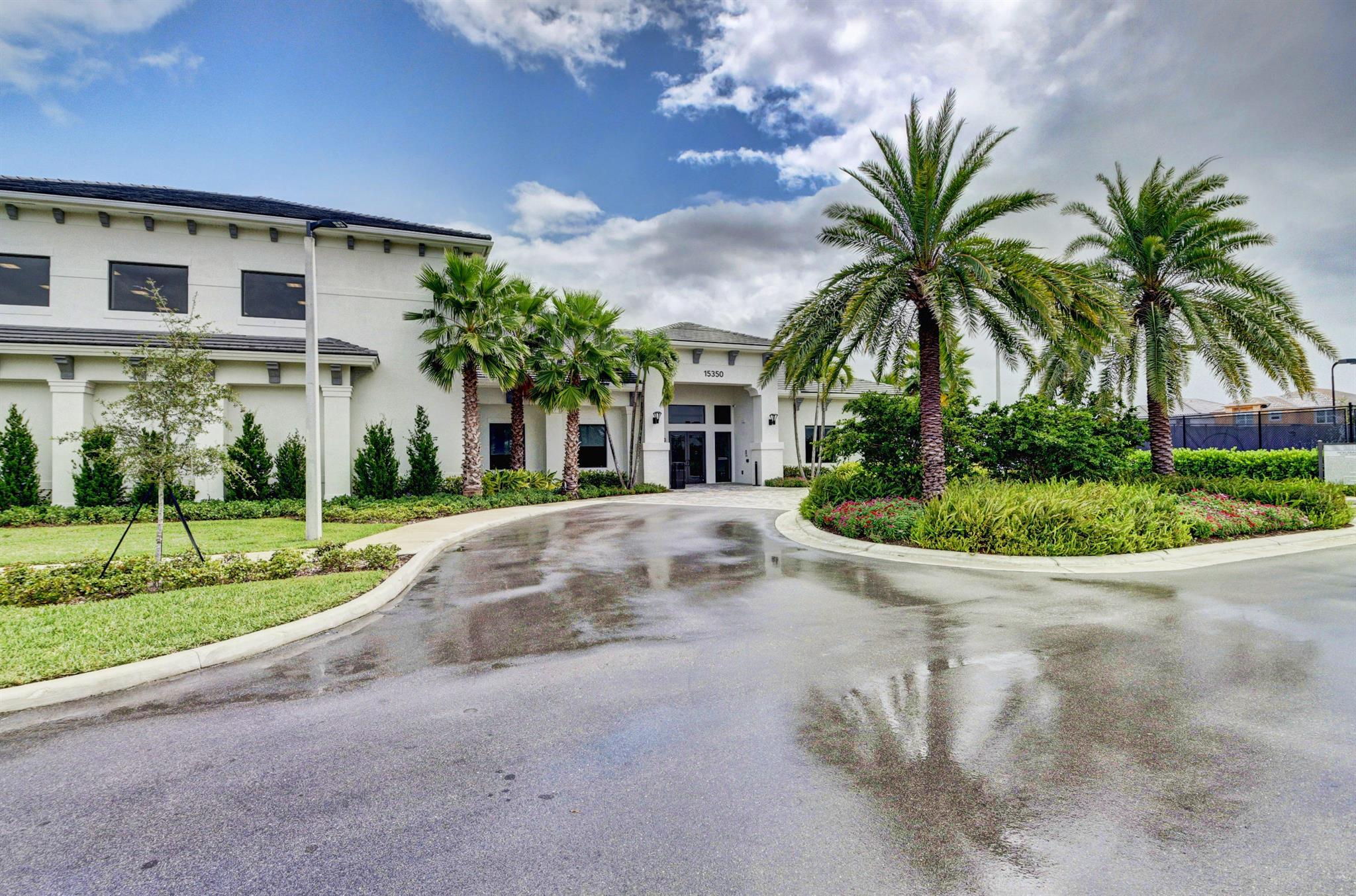 DAKOTA    SUSSMAN AGR PUD - Residential Lease