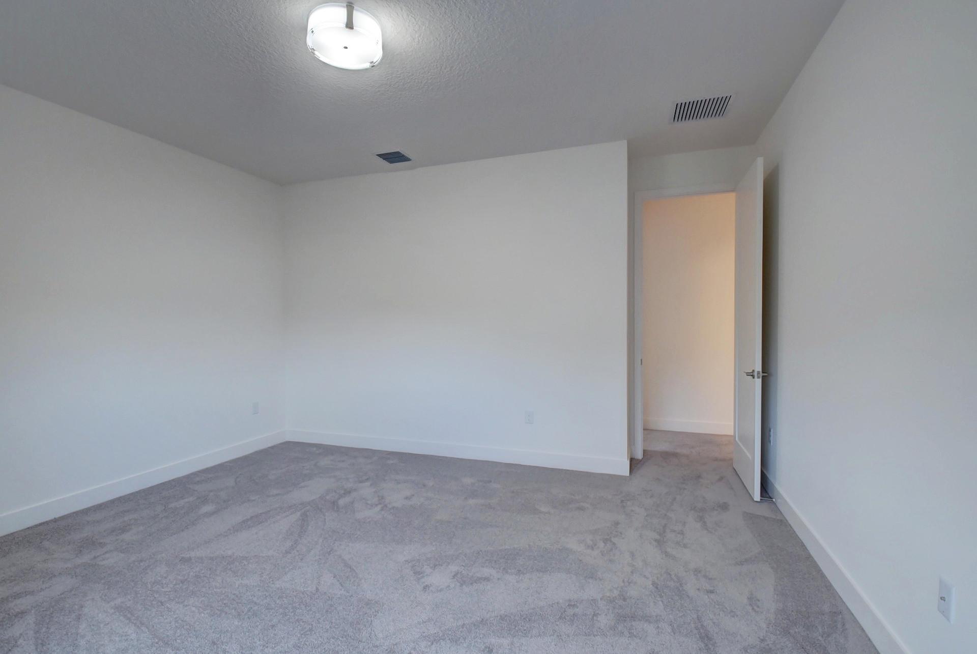 DAKOTA    SUSSMAN AGR PUD - Residential Lease