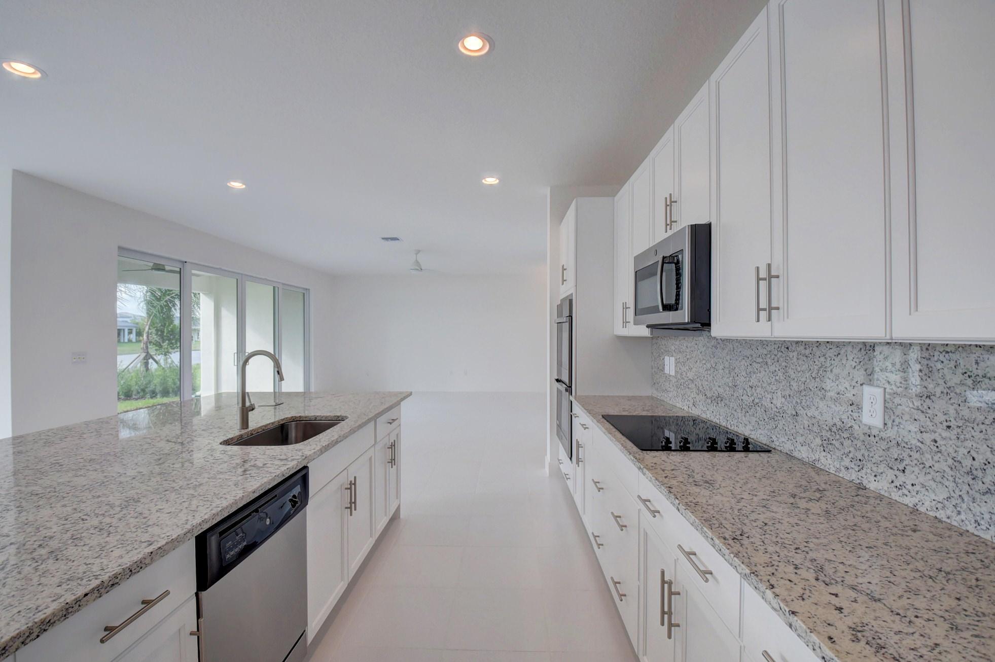 DAKOTA    SUSSMAN AGR PUD - Residential Lease