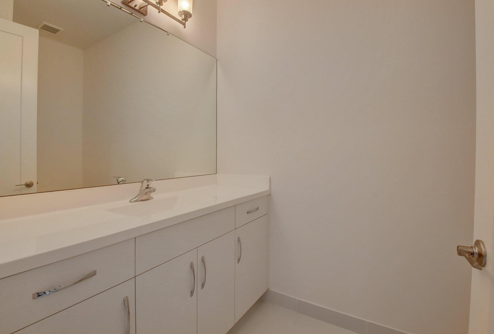 DAKOTA    SUSSMAN AGR PUD - Residential Lease