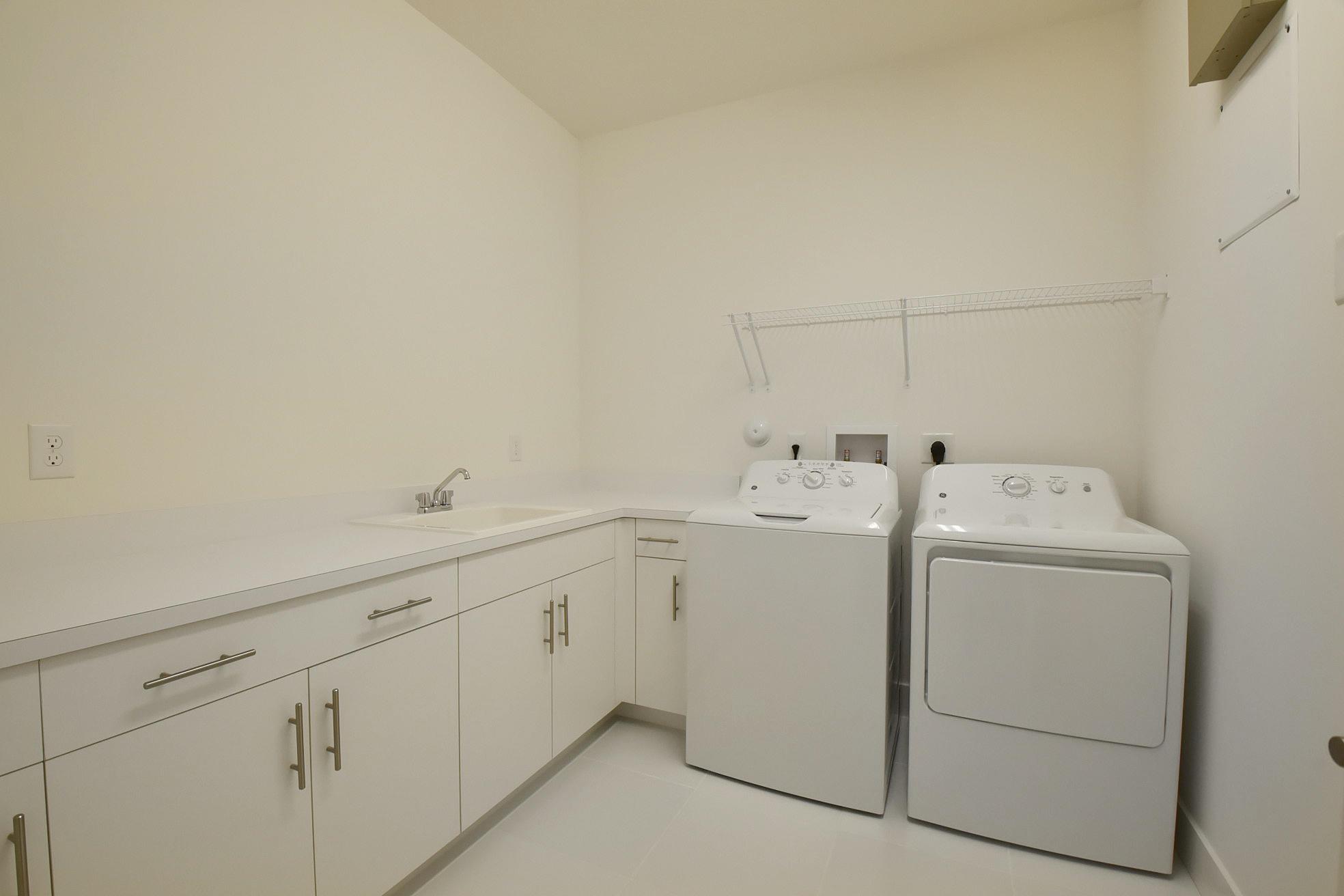 DAKOTA    SUSSMAN AGR PUD - Residential Lease