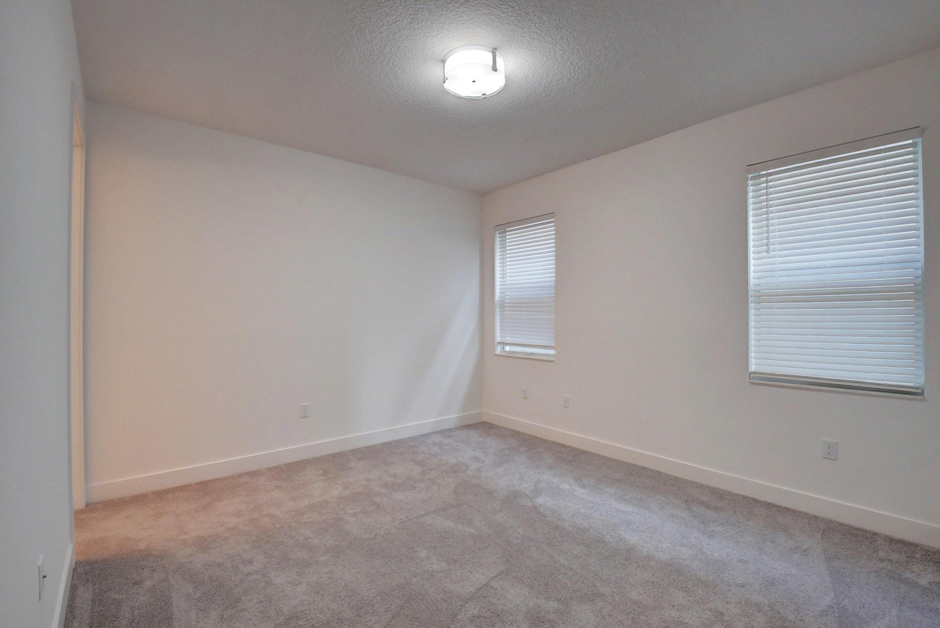 DAKOTA    SUSSMAN AGR PUD - Residential Lease