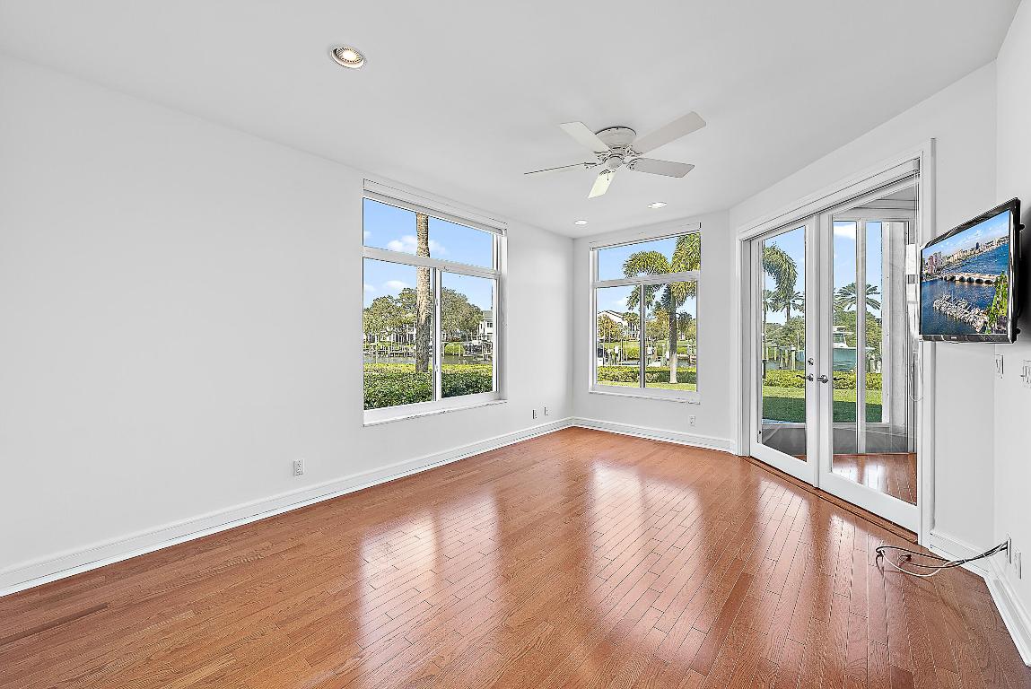 Admirals Cove - Residential