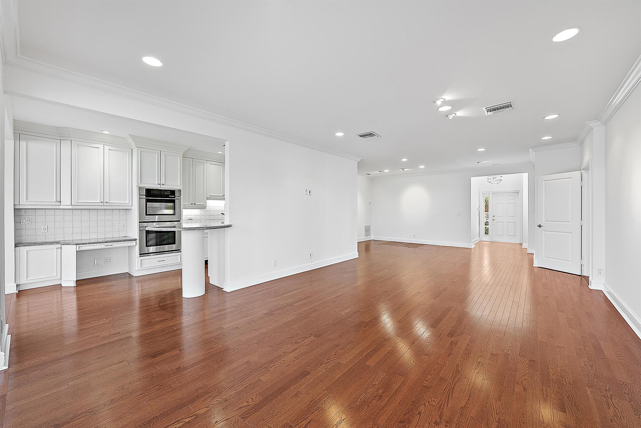 Admirals Cove - Residential