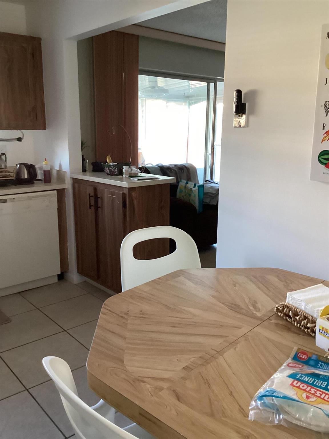 Fort Pierce, Florida 34982, United States, 2 Bedrooms Bedrooms, ,2 BathroomsBathrooms,Residential,Pending,209584