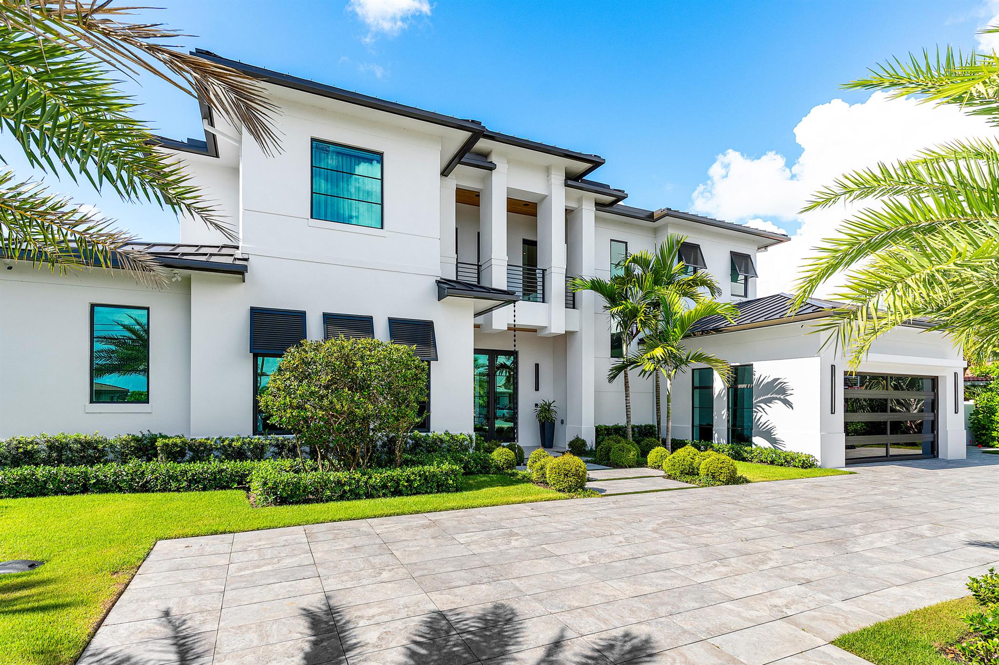 830 Lake Shore Drive