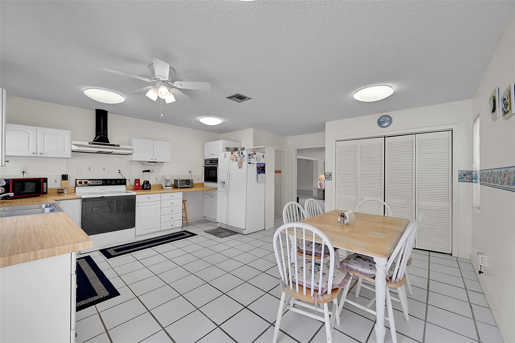 Hillsboro Isles 29-4 B - Residential
