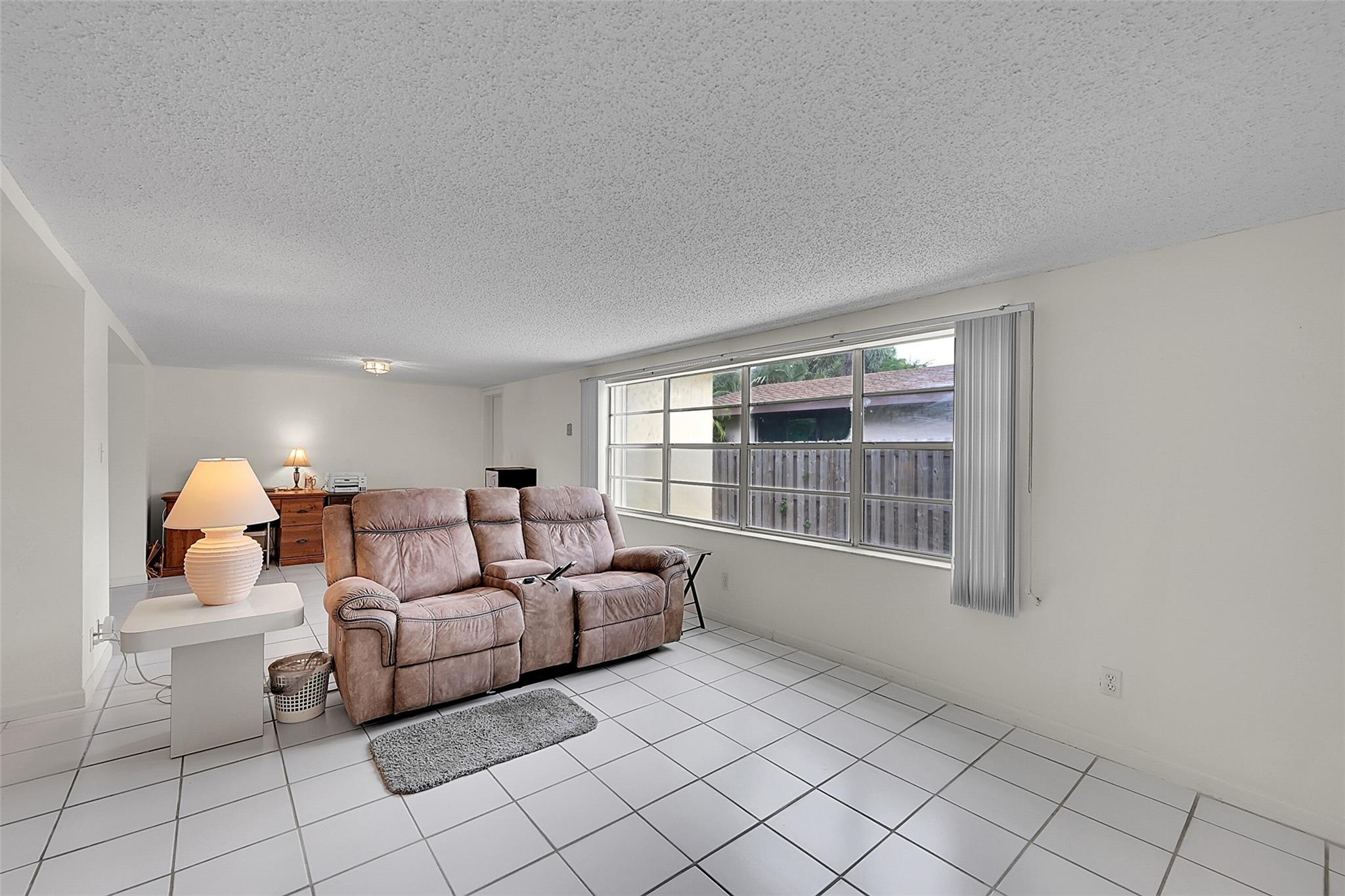 Hillsboro Isles 29-4 B - Residential