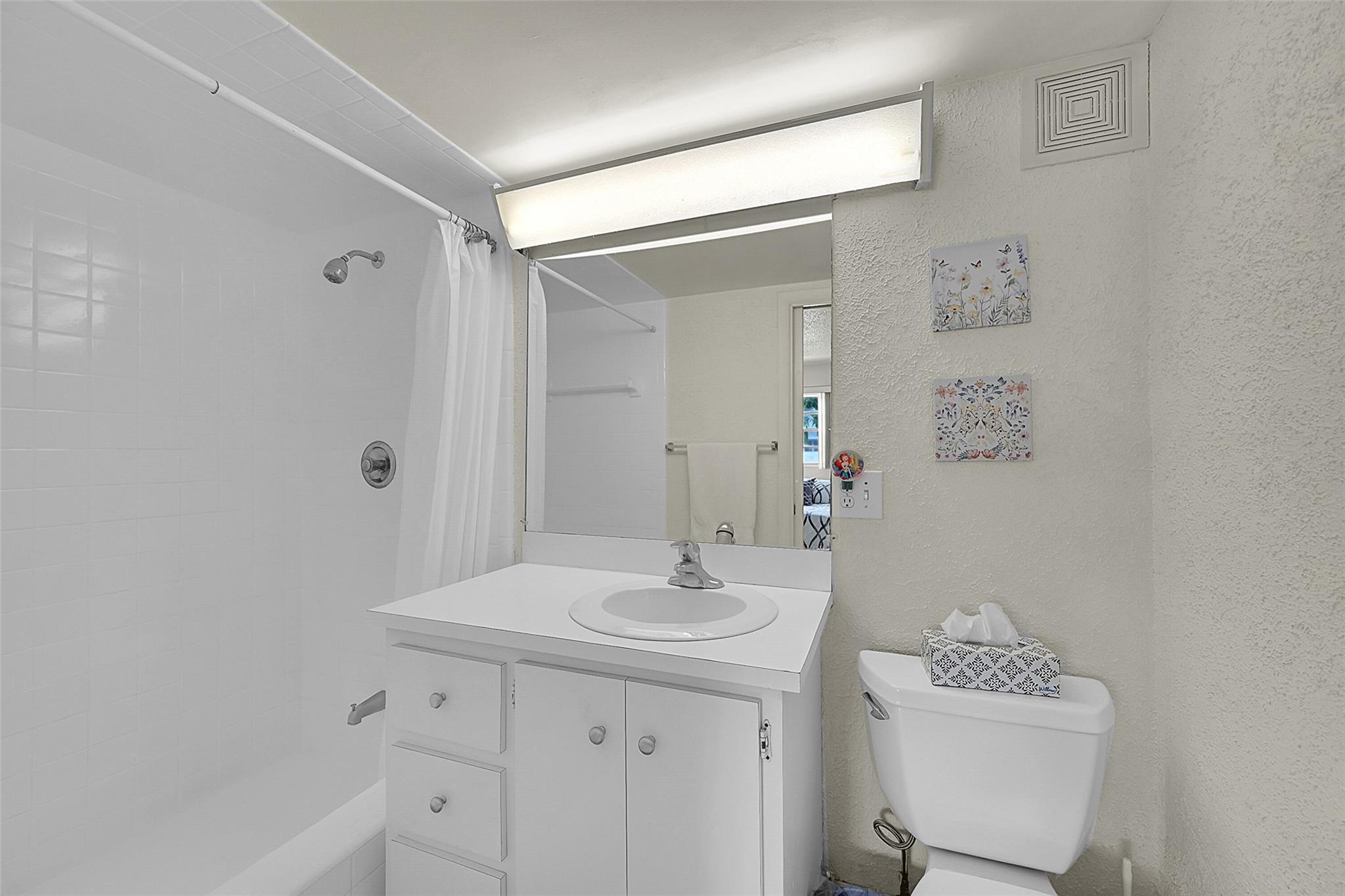 Hillsboro Isles 29-4 B - Residential