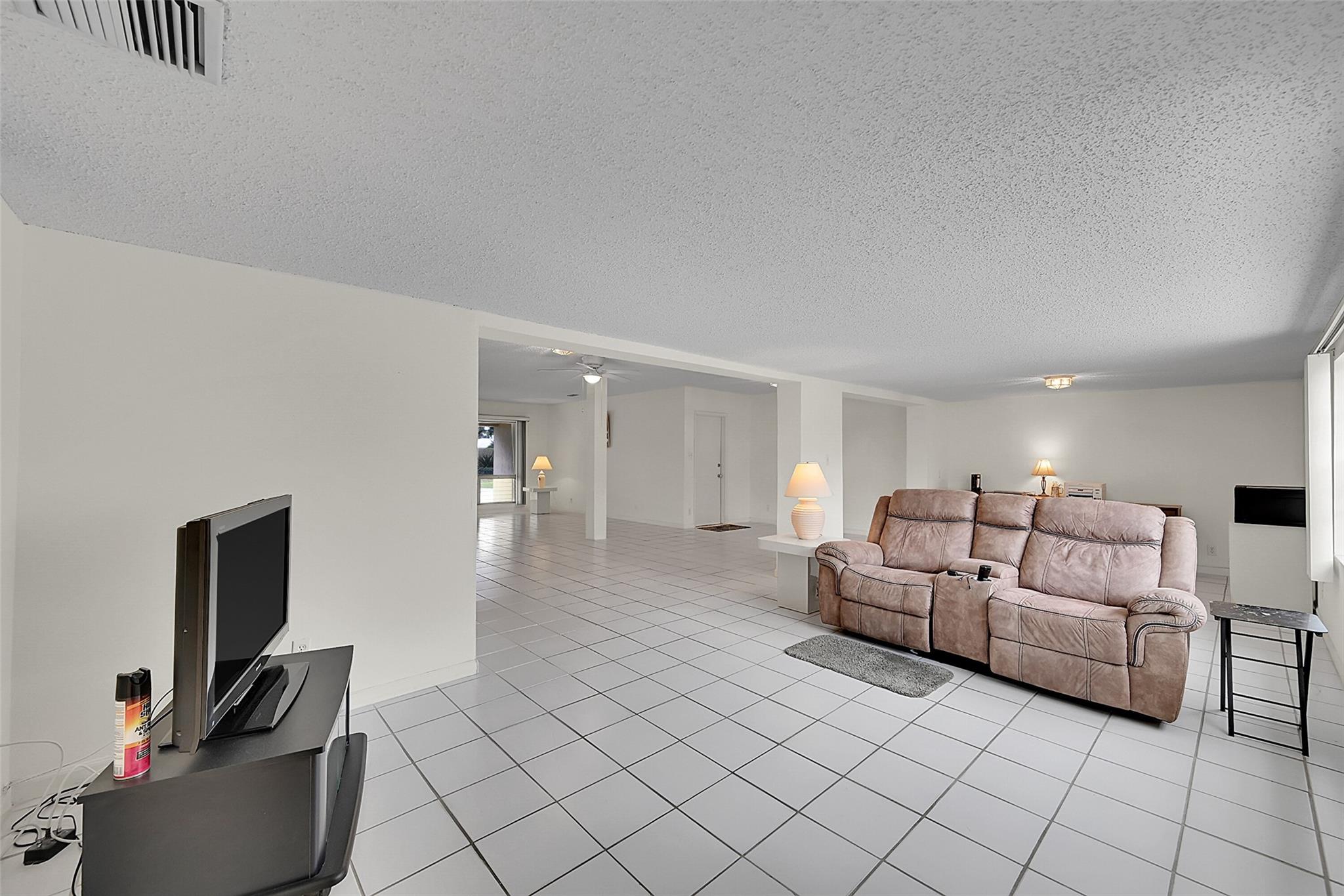 Hillsboro Isles 29-4 B - Residential