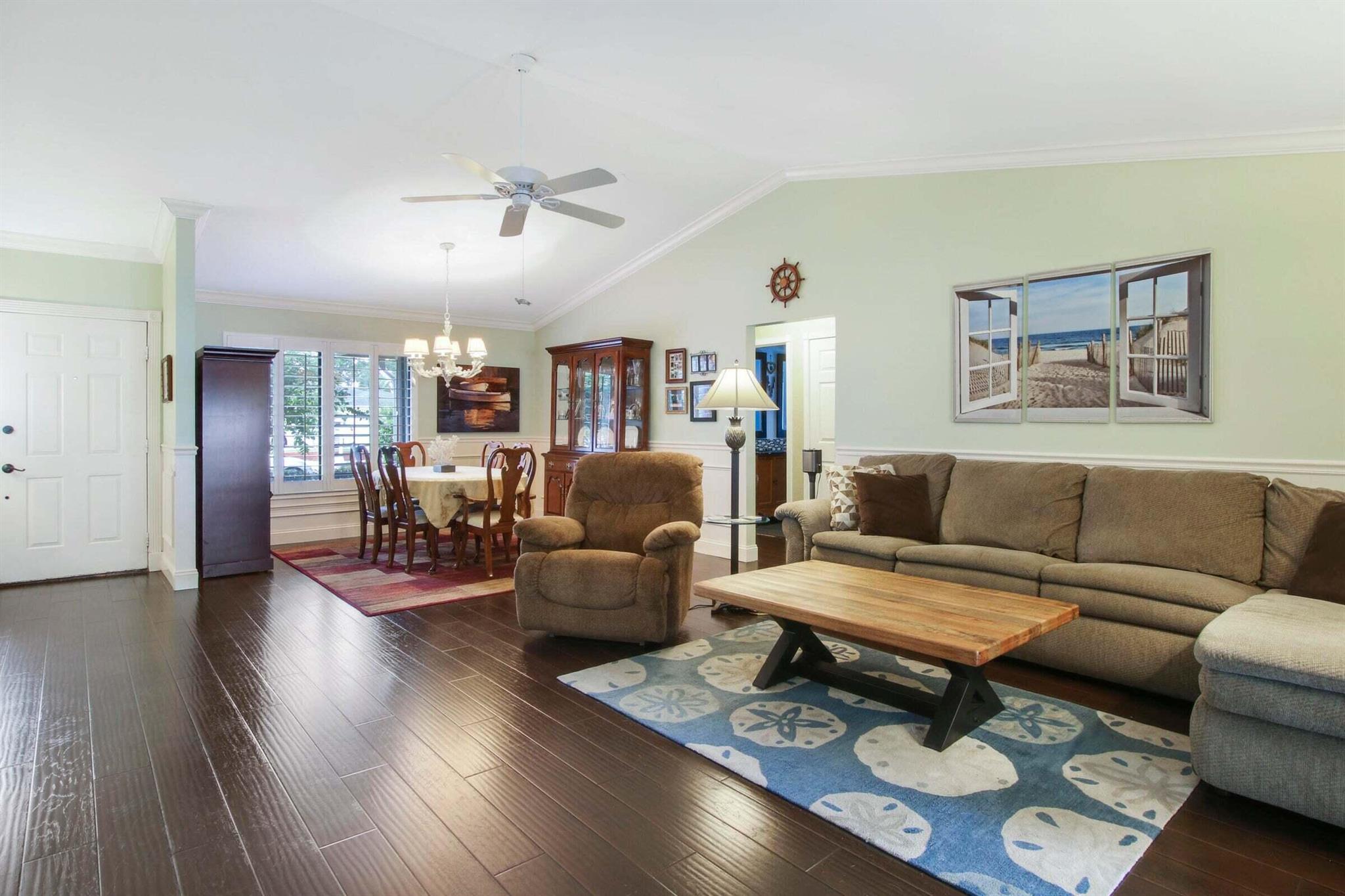 Tequesta Pines - Residential