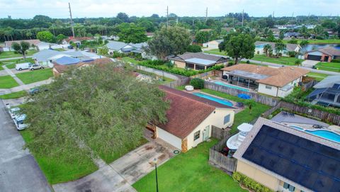 A home in Lake Worth