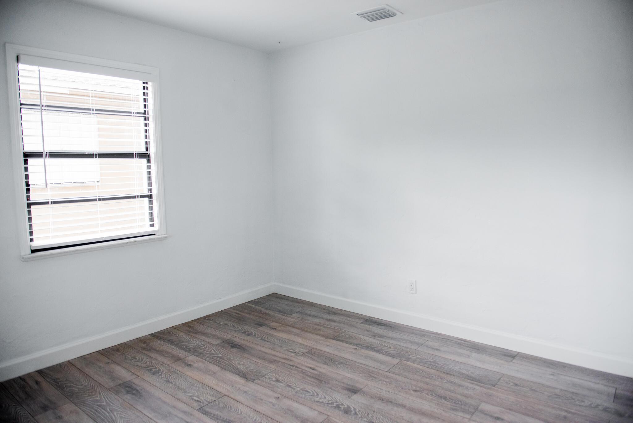 LAKE WORTH TOWN OF - Residential