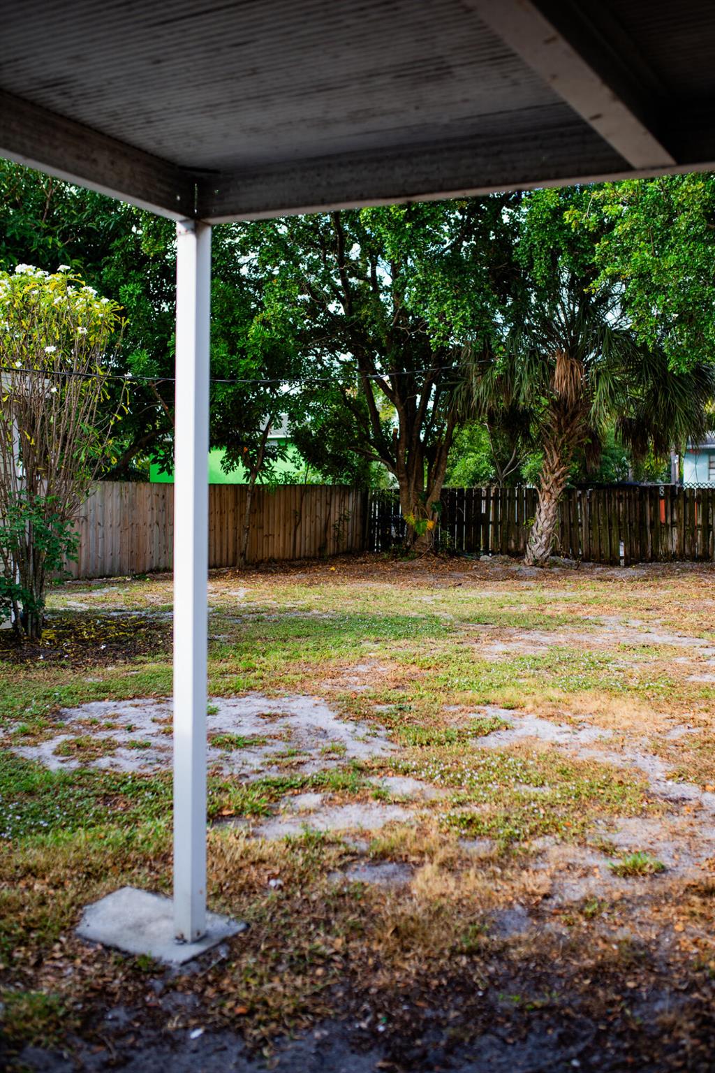 LAKE WORTH TOWN OF - Residential