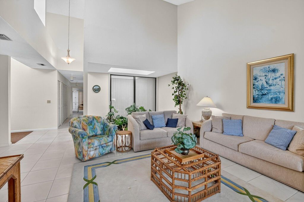 Photo of 19600 Sawgrass Circle #2604, Boca Raton, FL 33434 (MLS # R11114498)