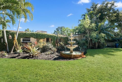 Tiny photo for 690 NW 68TH Avenue, Plantation, FL 33317 (MLS # B26082260)