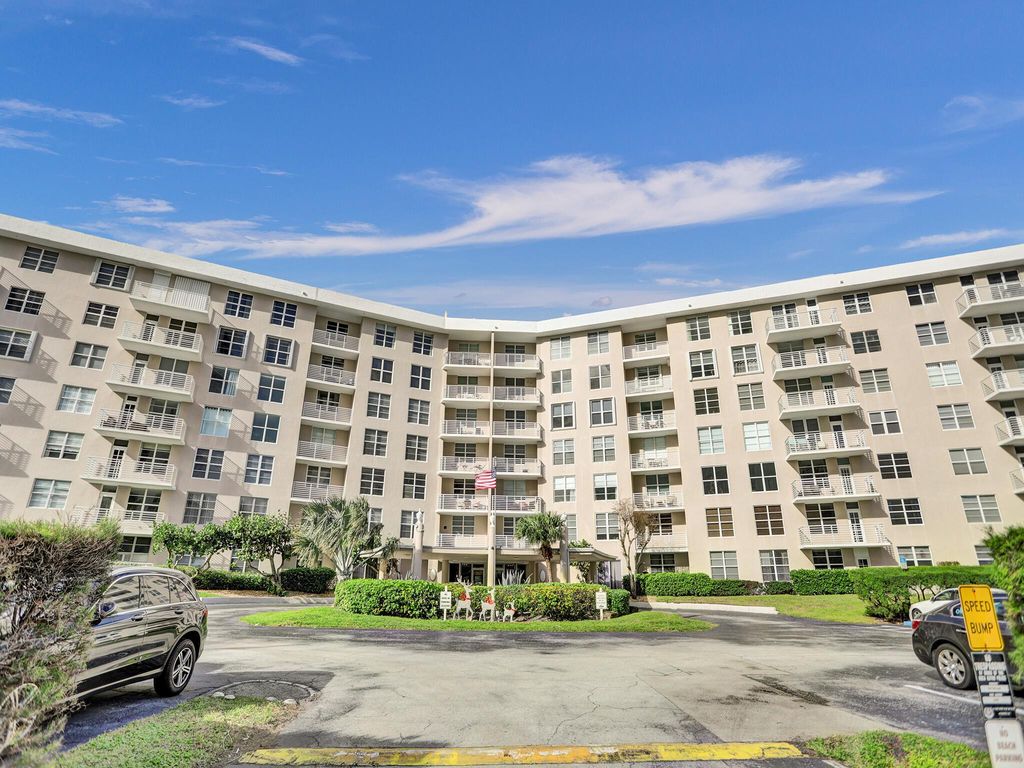 Photo of 2851 S Ocean Boulevard #D3, Boca Raton, FL 33432 (MLS # R11144731)