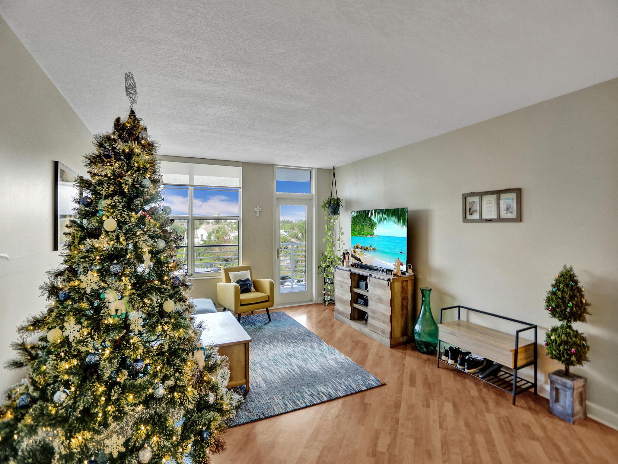 PATRICIAN CONDO - Residential