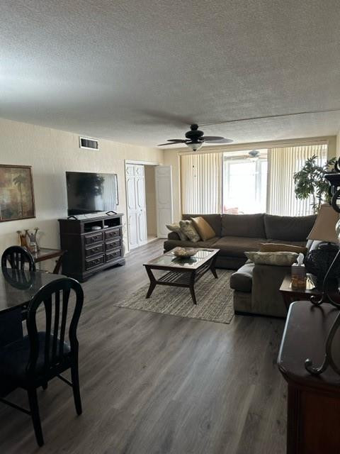 No 15 Palm-Aire Country C - Residential Lease