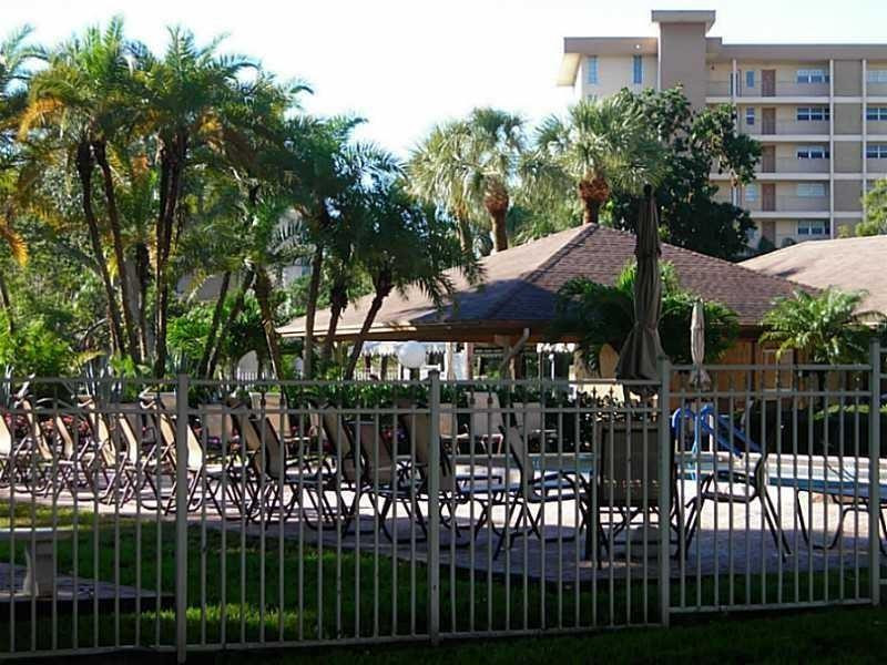 No 15 Palm-Aire Country C - Residential Lease