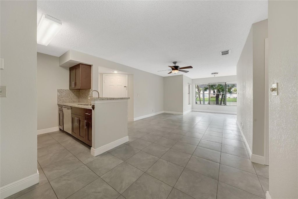 Photo of 2926 S University Drive #6103, Davie, FL 33328 (MLS # F10507781)