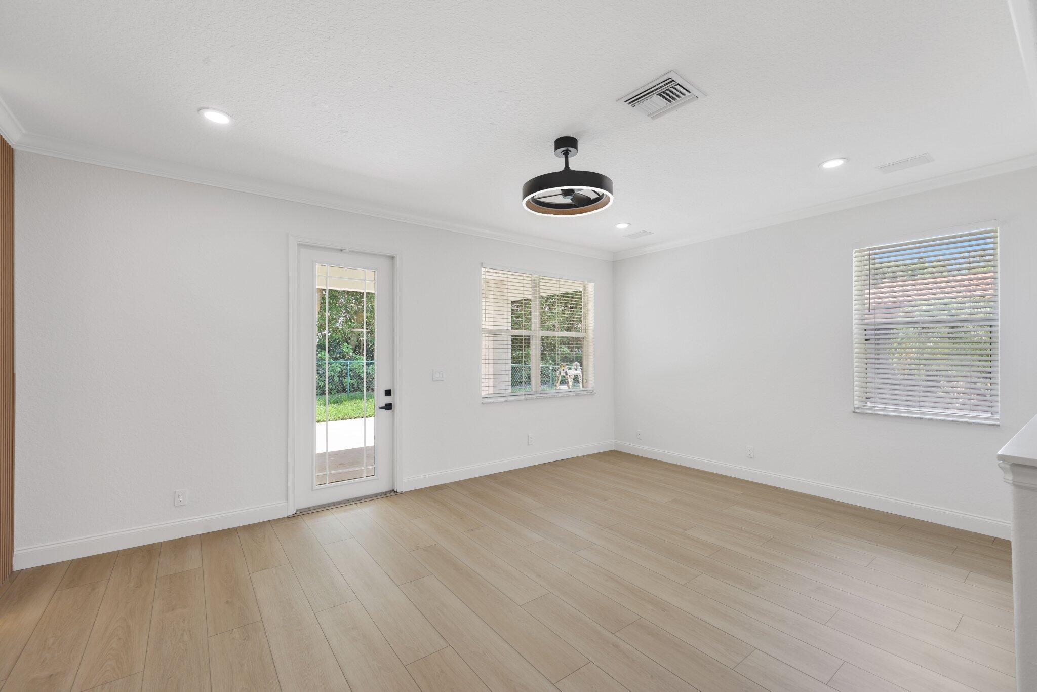 MELEAR - Residential