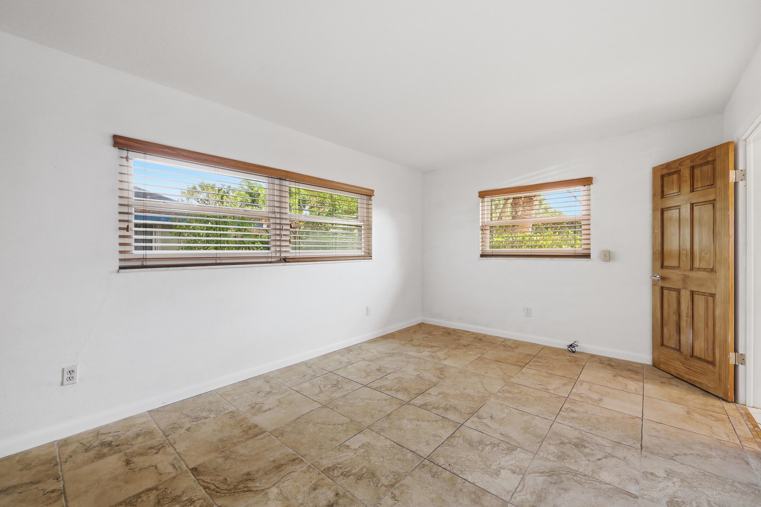 PALM BEACH GARDENS 6 - Residential