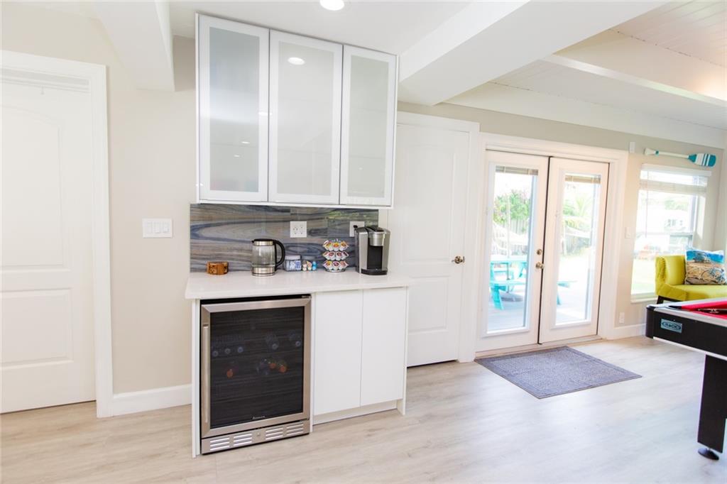 Coral Key Villas - Residential
