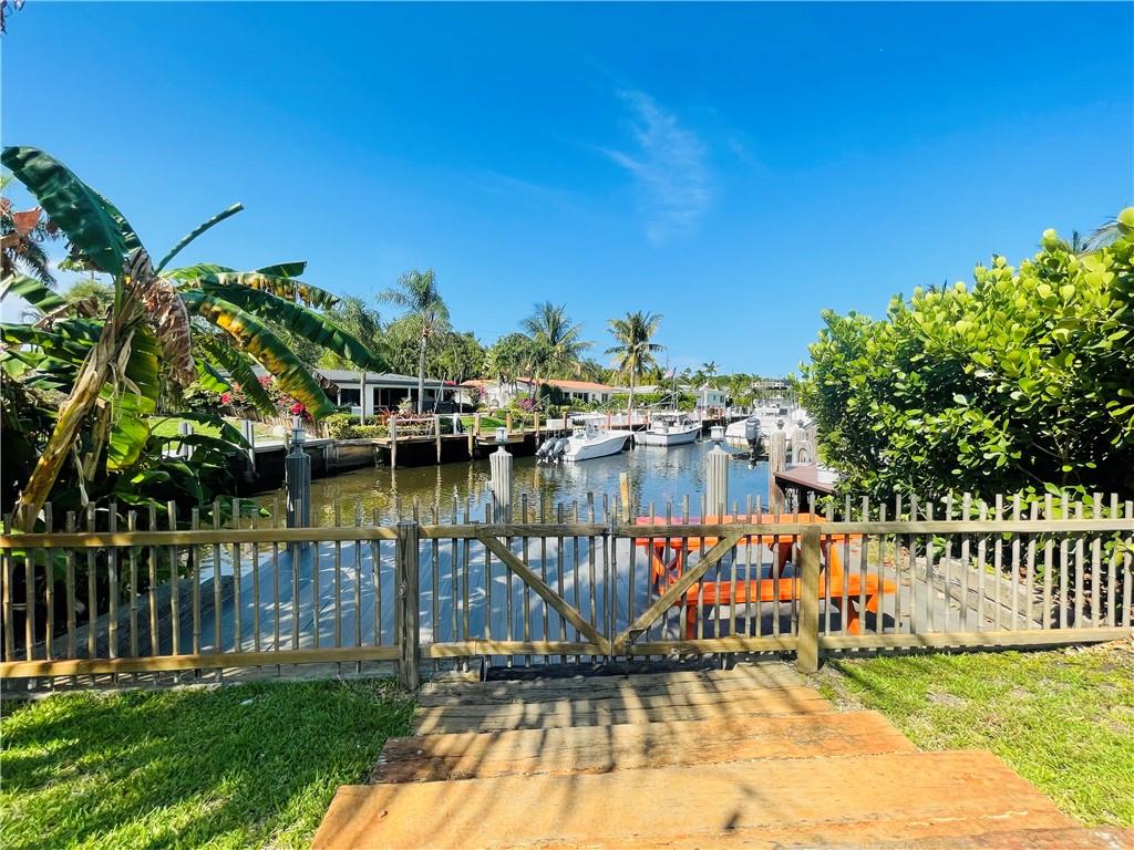 Coral Key Villas - Residential